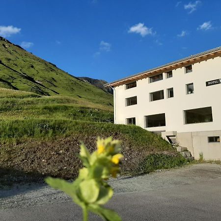 Hotel Avers Am Bach Exterior foto
